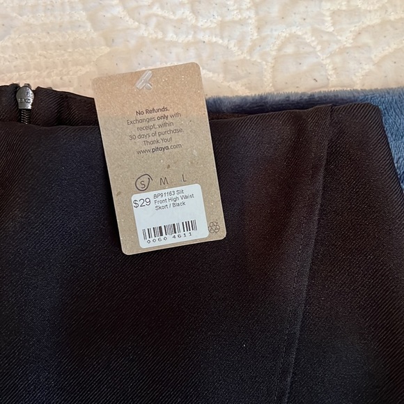 Asymmetrical Black Skort - Picture 4 of 4